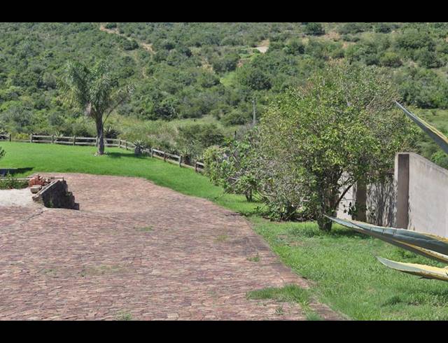 1 BEDROOM PROPERTY TO RENT IN OATLANDS NORTH